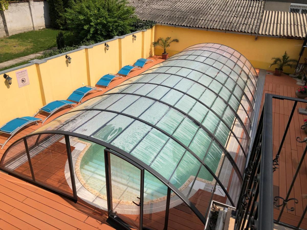 Mosoly Apartman Сегед Екстериор снимка