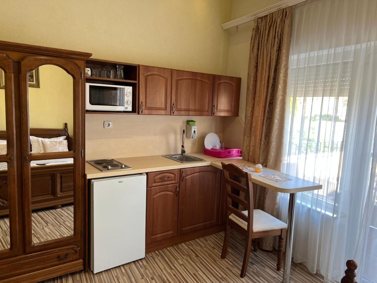 Mosoly Apartman Сегед Екстериор снимка