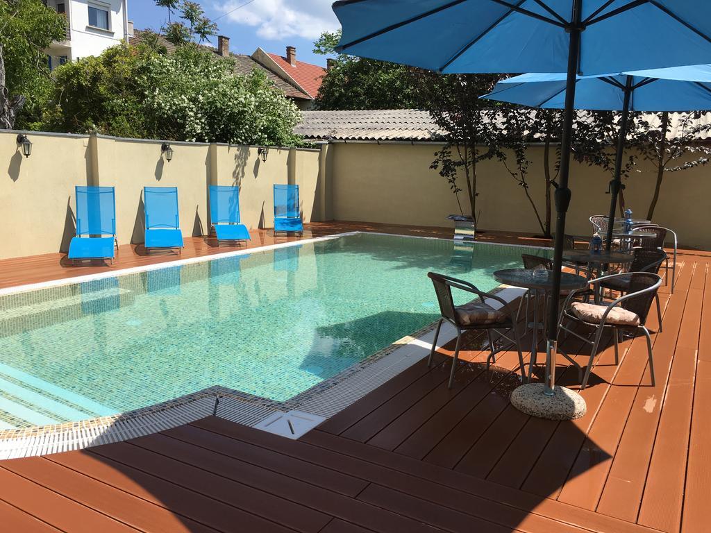Mosoly Apartman Сегед Екстериор снимка