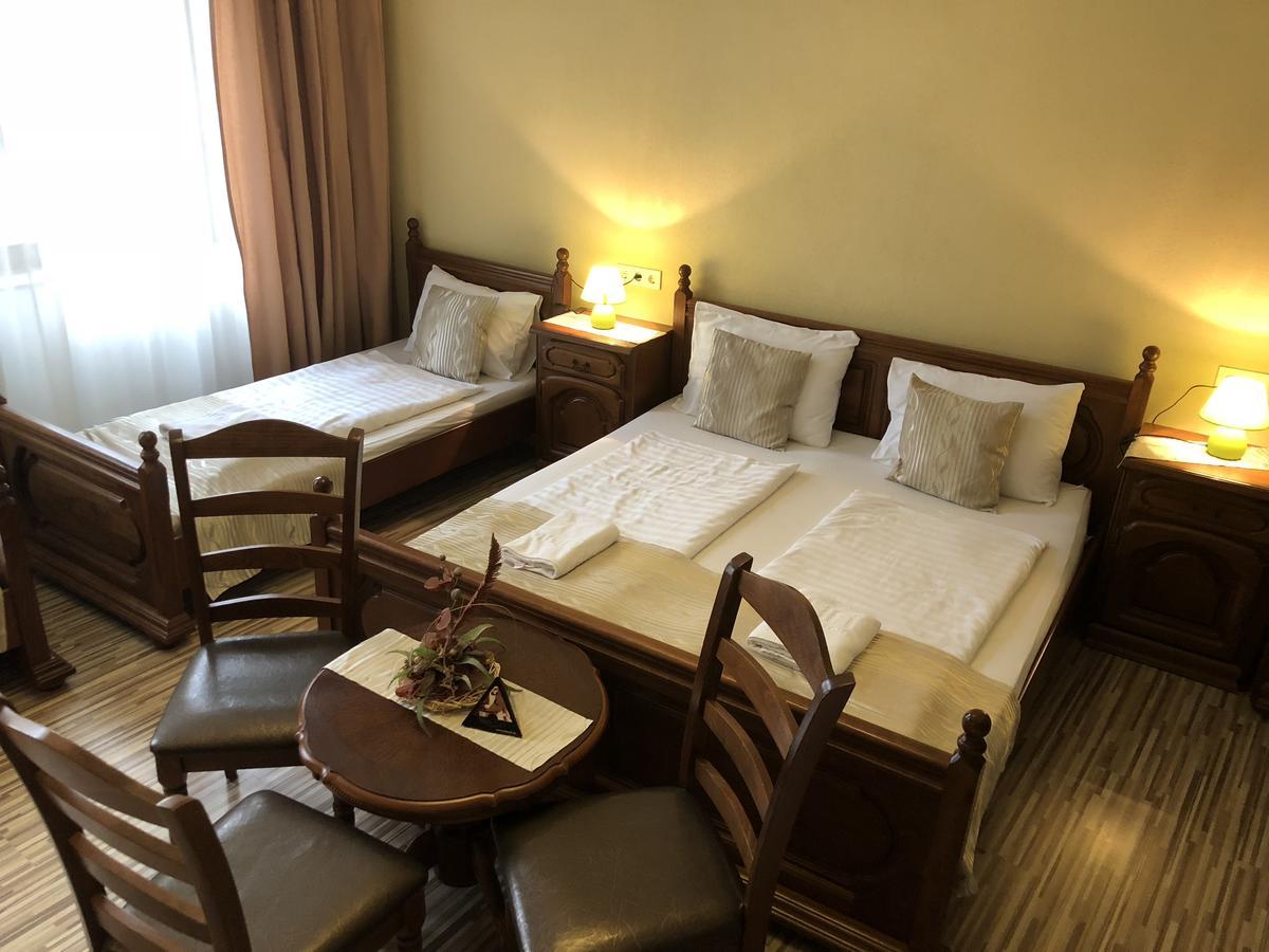 Mosoly Apartman Сегед Екстериор снимка